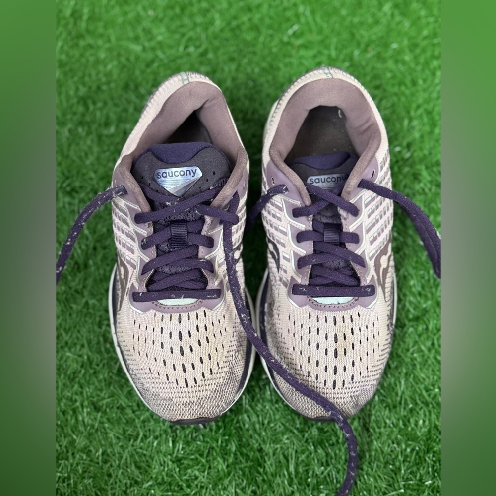Saucony Women's Tan Running Shoes Size 6